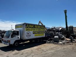 Best Construction Debris Removal  in Englewood, FL